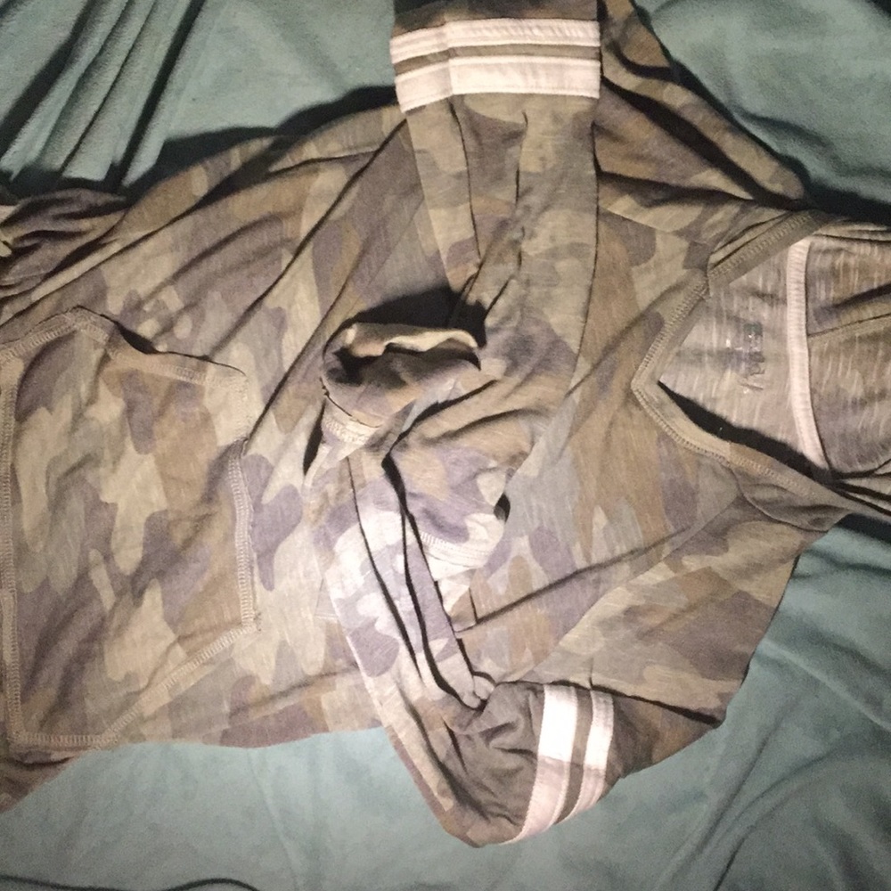 Camo longsleeve shirt